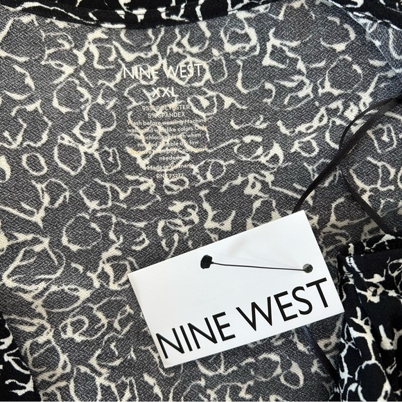Nine West Wrap Dress Size XXL Black White Short Sleeve Tie V Neck NWT Classic - Picture 11 of 11